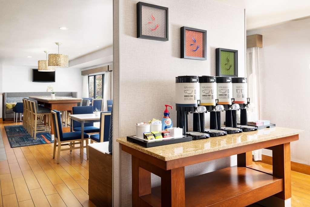 Hampton Inn Sacramento/แรนโช คอร์โดวา ร้านอาหาร รูปภาพ